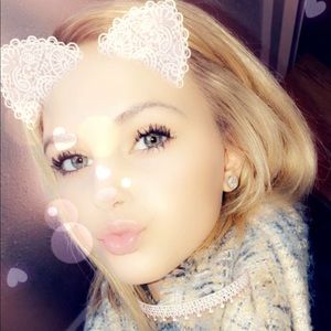 Meet your Posher, Ryelle